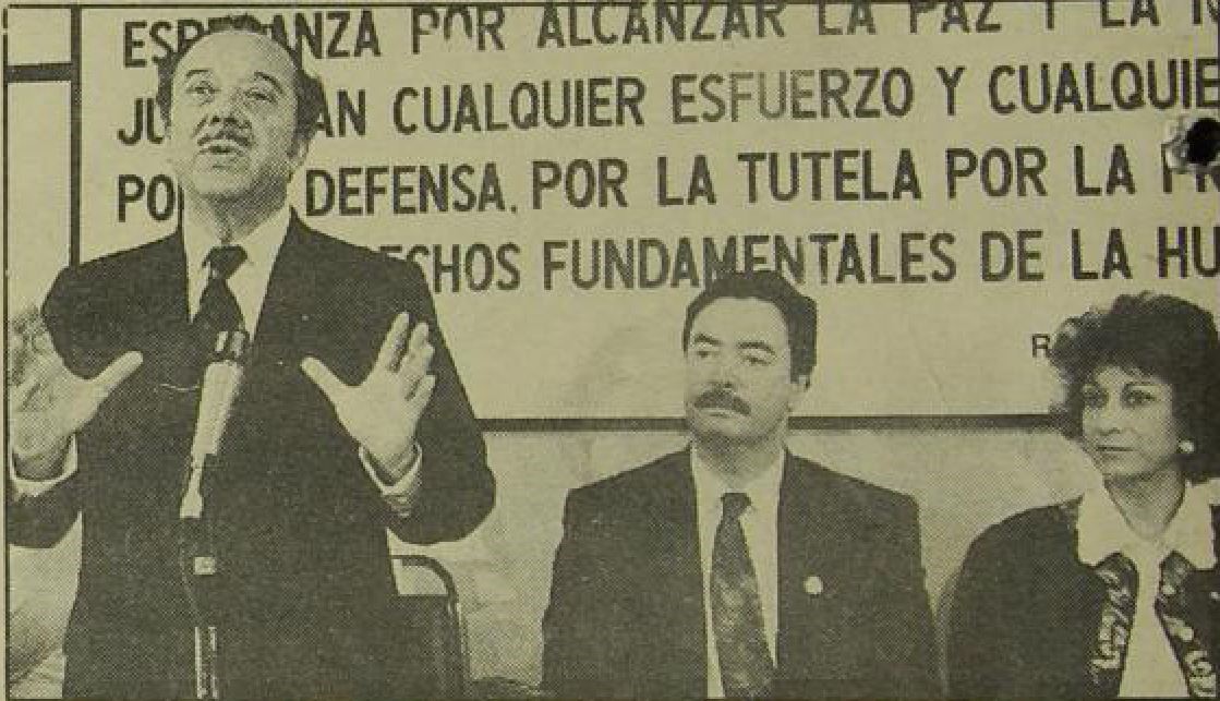 García Laguardia en una imagen de la década de 1990, cuando era procurador de los Derechos Humanos. Foto Prensa Libre: Hemeroteca PL.