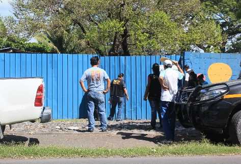 Fiscales del MP y policías efectuaron allanamientos para desmantelar  una  red criminal supuestamente dirigida por Carlos Rubio Parra.