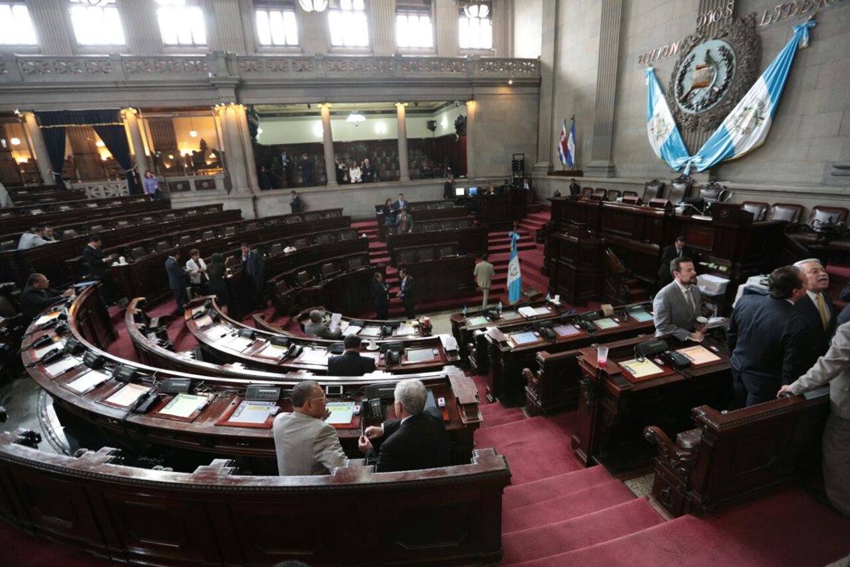 Se esperaba que hoy los diputados aprobaran la nueva propuesta de presupuesto. (Foto Prensa Libre: Carlos Hernández)