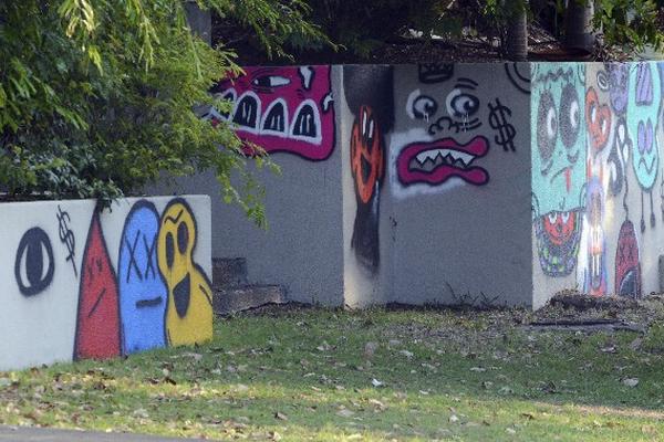 Grafiti pintado por Bieber y su equipo en una reconocida zona hotelera. (Foto Prensa Libre: AFP)<br _mce_bogus="1"/>