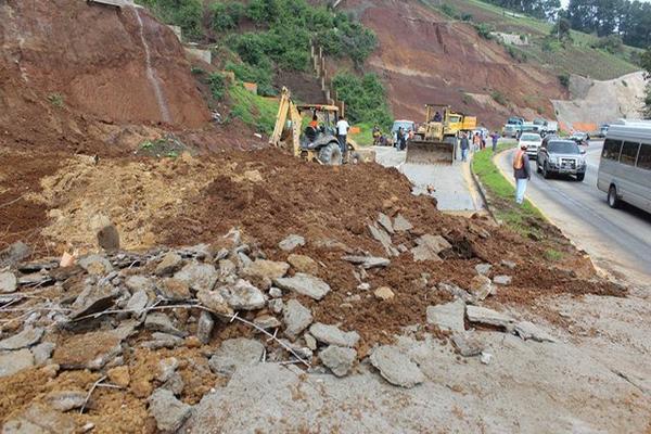 Bloqueo duró 11 horas. (Foto Prensa Libre: José Rosales)