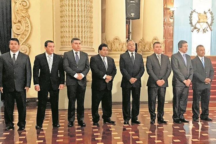 Seis gobernadores presentaron su renuncia al cargo al presidente Jimmy Morales. (Foto Prensa Libre: Hemeroteca PL)