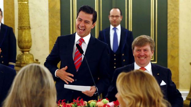 El gobierno de Enrique Peña Nieto acusó a La Maestra por lavado de dinero. (AFP)