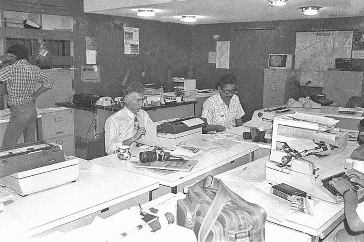 Redacción de Prensa Libre en la década de 1980. (Foto: Hemeroteca PL)