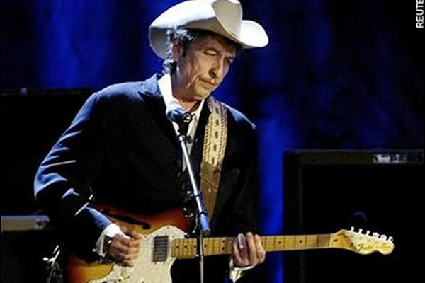 Guitarra del músico de rock, Bob Dylan, será subastada. (Fotografía: Reuters)<br _mce_bogus="1"/>