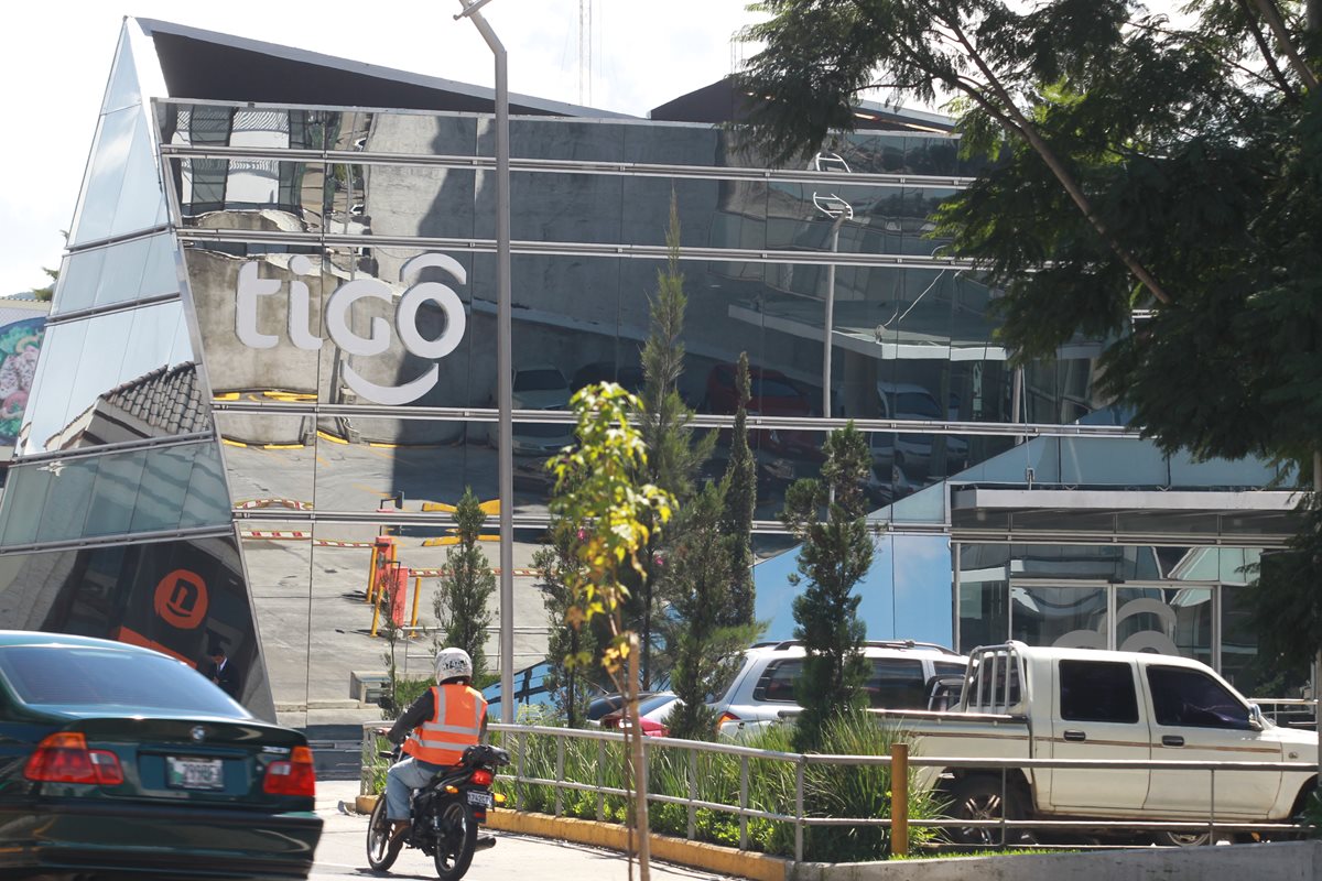 Tigo ha ofrecido colaborar con las investigaciones solicitadas por Millicom. (Foto Prensa Libre: Estuardo Paredes)