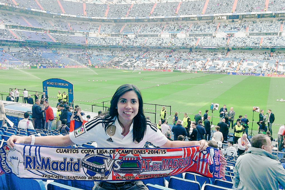 Ana Lucía Martínez disfrutó en el estadio Santiago Bernabéu, en Madrid. (Foto Prensa Libre: Ana Lucía Martínez).