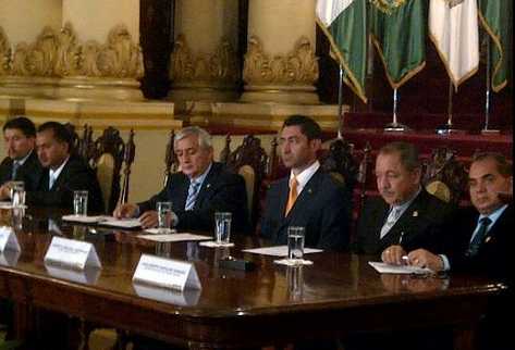 Presidente Otto Pérez participó en firma de mancomunidad. (Foto Prensa Libre: Sergio Morales)