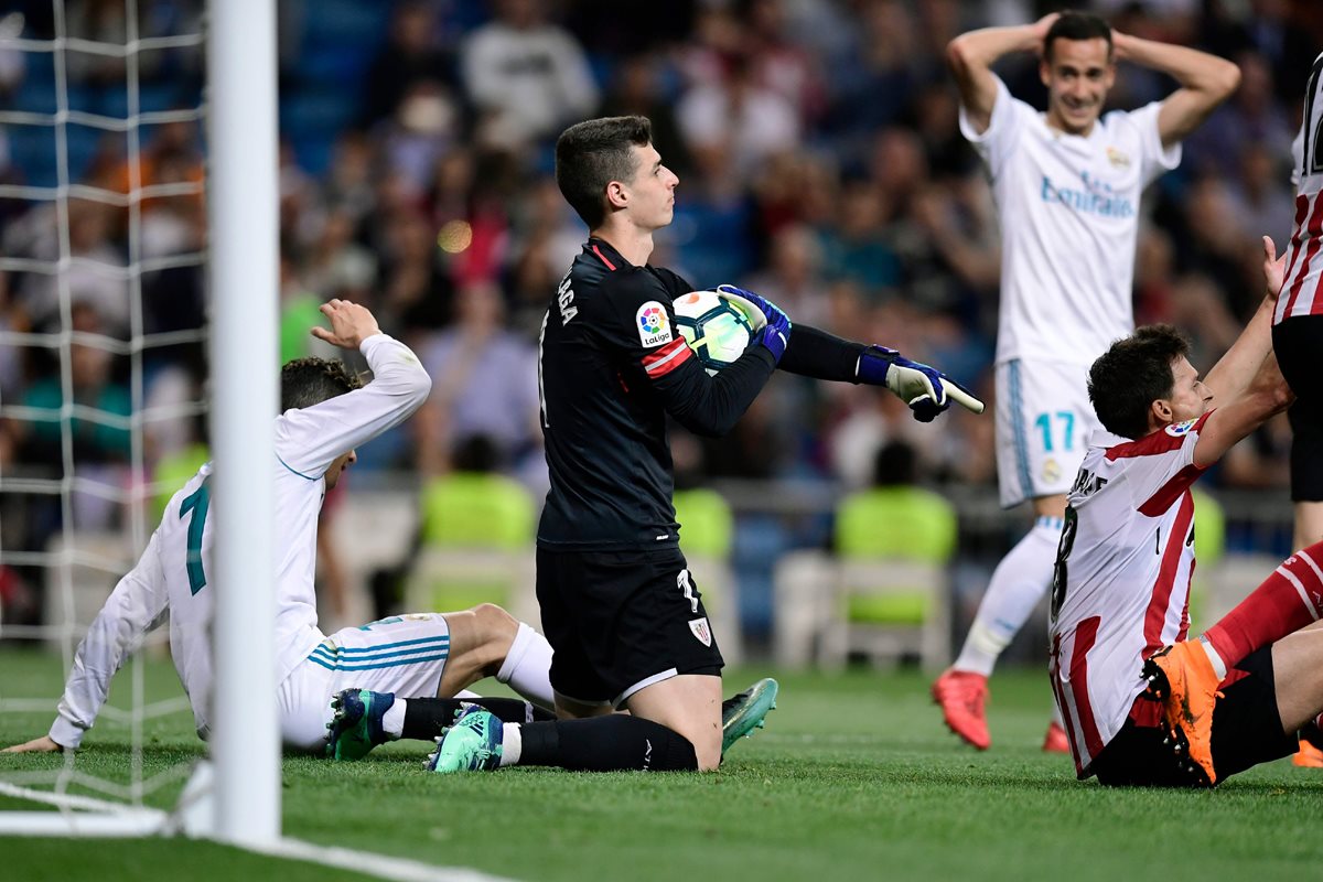 El portero español le hizo la vida imposible al Real Madrid con varias atajadas que evitaron la victoria del Real Madrid. (Foto Prensa Libre: AFP)