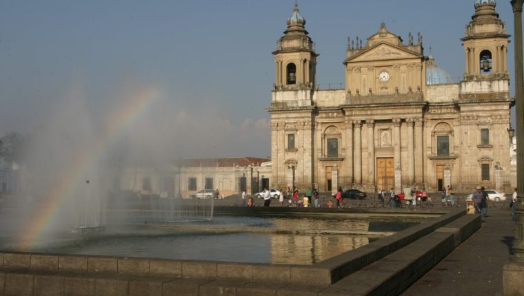 Catedral Metropolitana de la ciudad de Guatemala. (Foto: Hemeroteca PL)