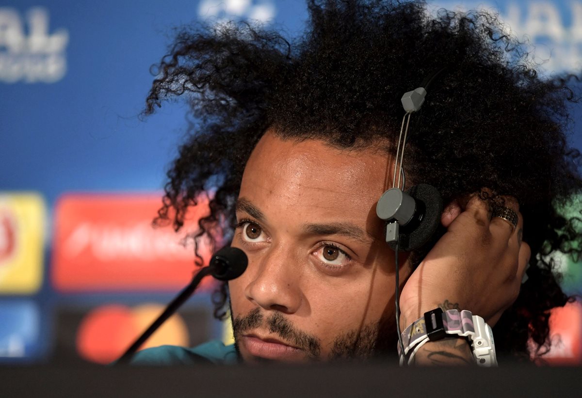 El brasileño Marcelo participó en la conferencia de prensa previo a la final de la Champions contra el Liverpool. (Foto Prensa Libre: AFP)