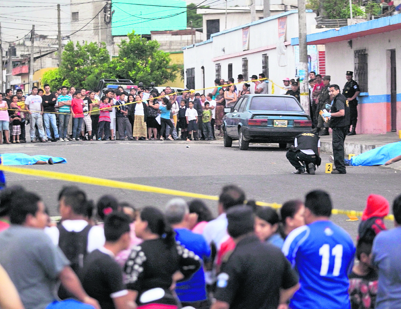 Octubre superó a septiembre por más de medio centenar de homicidios, de acuerdo al Inacif. (Foto Prensa Libre: HemerotecaPL)