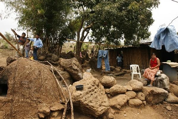 Según el estudio, en promedio por cabeza, en los últimos cinco años la asignación acumulada sumó Q1 mil 508.3. El Idies refiere que los recursos no se destinan a atender las necesidades prioritarias. (Foto Prensa Libre: Hemeroteca PL)