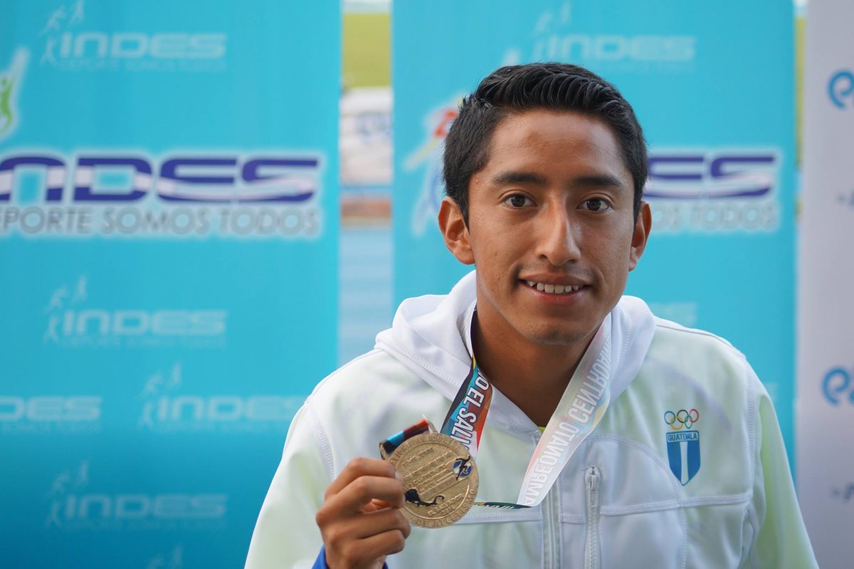 Walter Yac se convierte en Bicampeón centroamericano en la prueba de cinco mil metros. (Foto Prensa Libre: Hemeroteca PL)