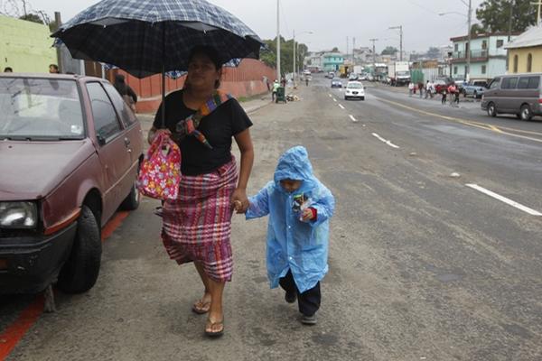 Lluvia prevalecerá en la tarde del fin de semana. (Foto Prensa Libre: Archivo)
