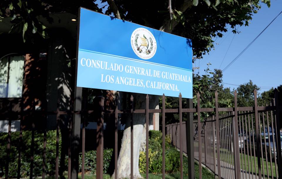 La sede consular está en 1975 Riverside Drive, Los Ángeles, California 90039) Foto Prensa Libre: SCSP)