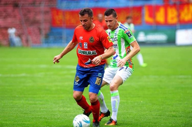 Alessandro del Piero visitó Guatemala hace unas semanas donde jugó un partido de exhibición con Municipal. (Foto Prensa Libre: Hemeroteca PL)