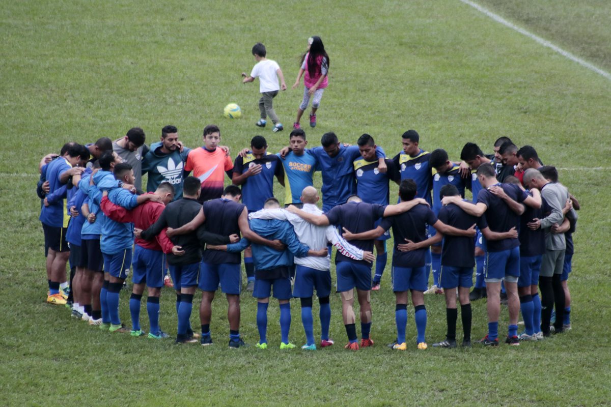 Los cobaneros llegan con fuerza a las semifinales después de eliminar a Xelajú MC. (Foto Prensa Libre: Eduardo Sam)