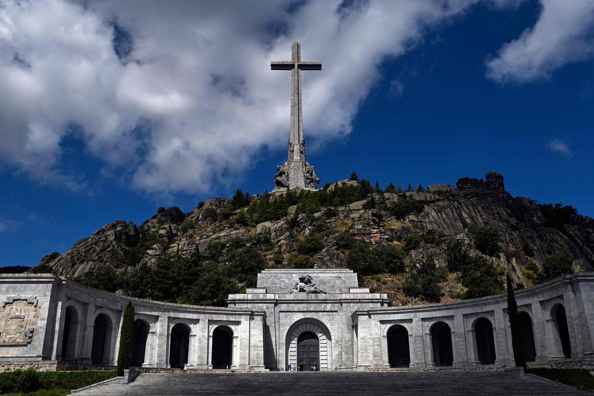 Mausoleo donde están los restos de Francisco Franco. (Foto Prensa Libre: EFE)