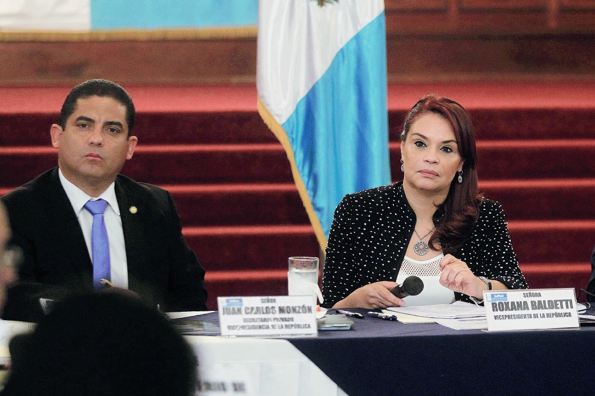 Juan Carlos  Monzón y la vicepresidenta Roxana Baldetti, durante un evento público. (Foto Prensa Libre: Hemeroteca PL)