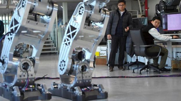 Después de la Guerra de las Coreas, el gobierno colocó a su sector manufacturero al frente del país. (GETTY IMAGES)