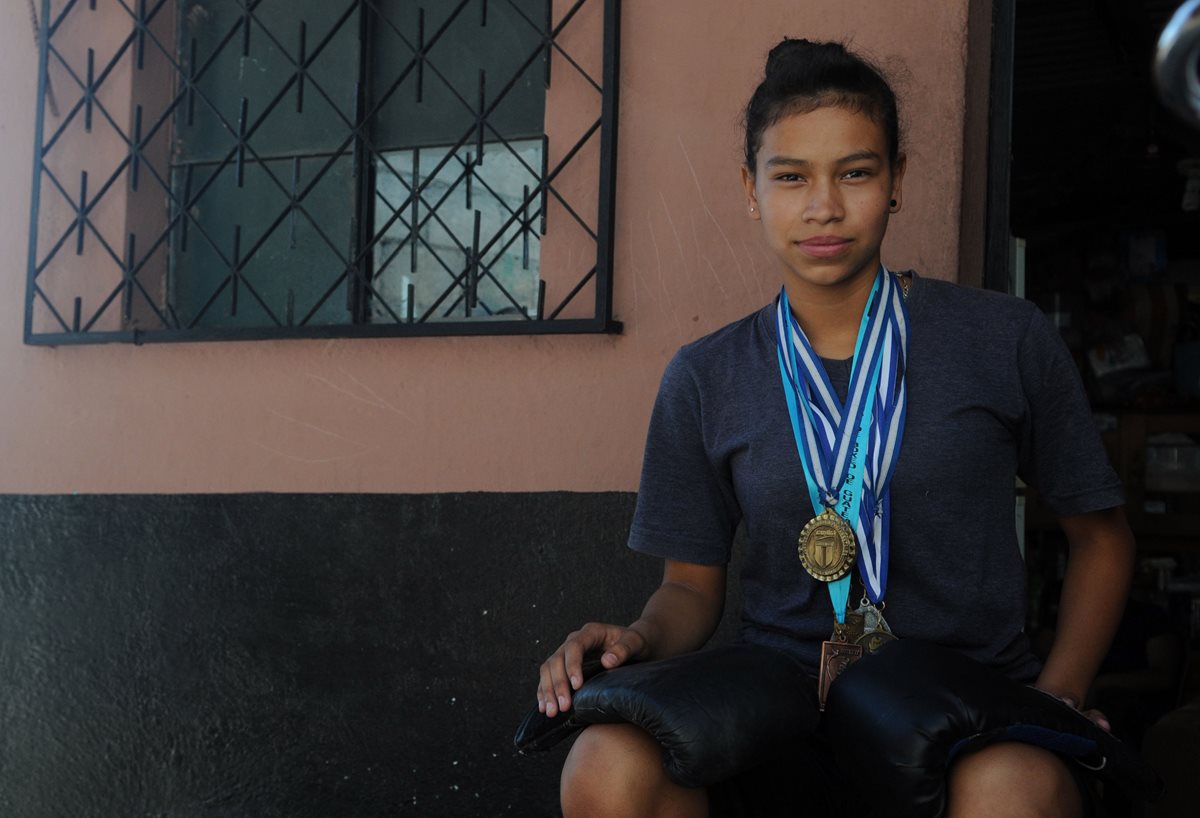 La boxeadora quiere hacer historia en el boxeo guatemalteco. (Foto Prensa Libre: Jeniffer Gómez)