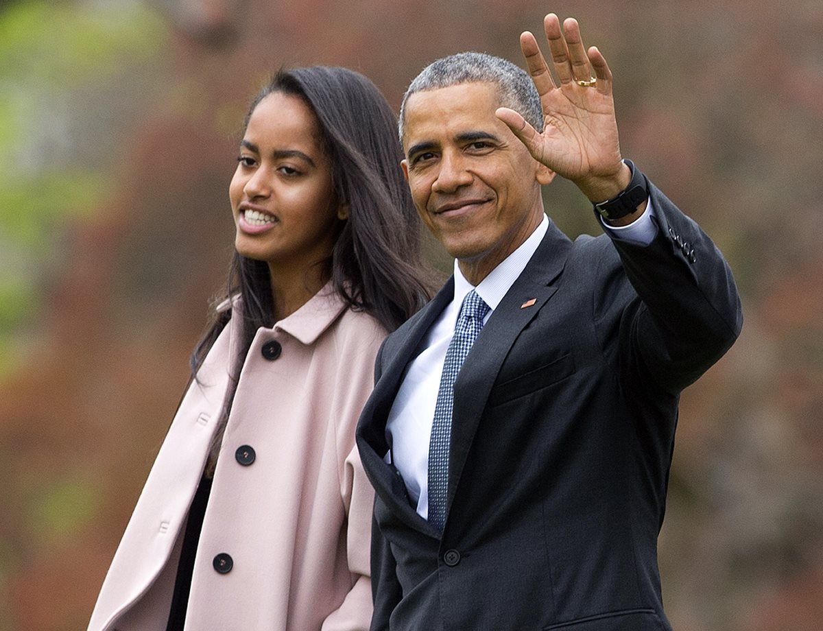 Malia Obama mantiene una excelente relación con su padre Barack Obama, presidente de EE. UU. (Foto Prensa Libre: AP).