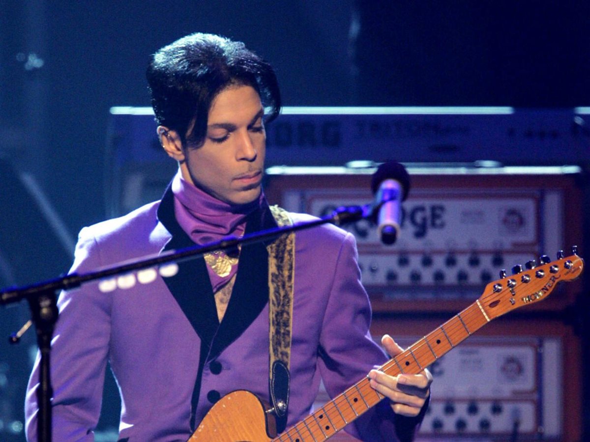 El cantante estadounidense Prince promociona su música en Tidal. (Foto Prensa Libre: EFE)