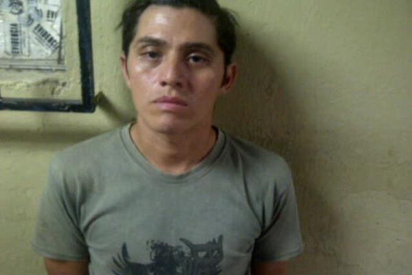Zamora Aguirre fue conducido a la PNC local. (Foto Prensa Libre: Víctor Gómez)<br _mce_bogus="1"/>