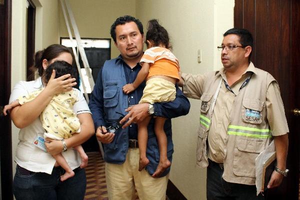 Menores rescatados  en Retalhuleu.