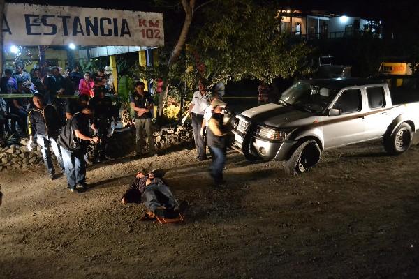 Picop en el que se desplazaban los tres ciudadanos de origen asiático que fueron atacados a balazos en El Progreso.