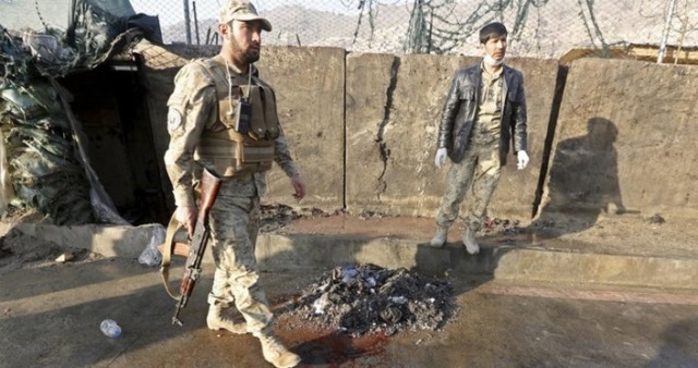 Ataque suicida deja más de 10 muertos en Afganistán. (Foto Prensa Libre: EFE)