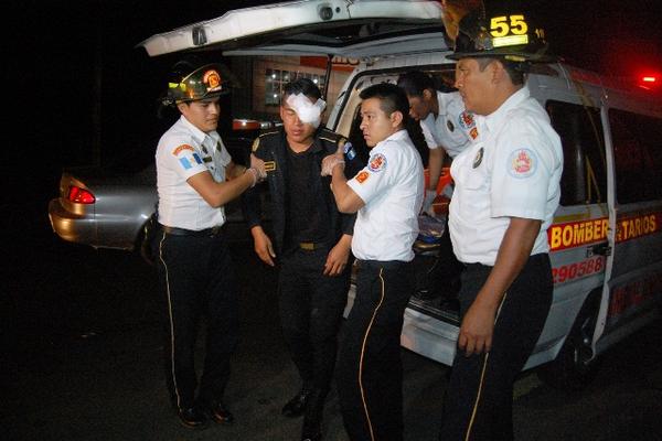 Bomberos Voluntarios atendieron las emergencias en la zona 6 (Foto Prensa Libre: Archivo)
