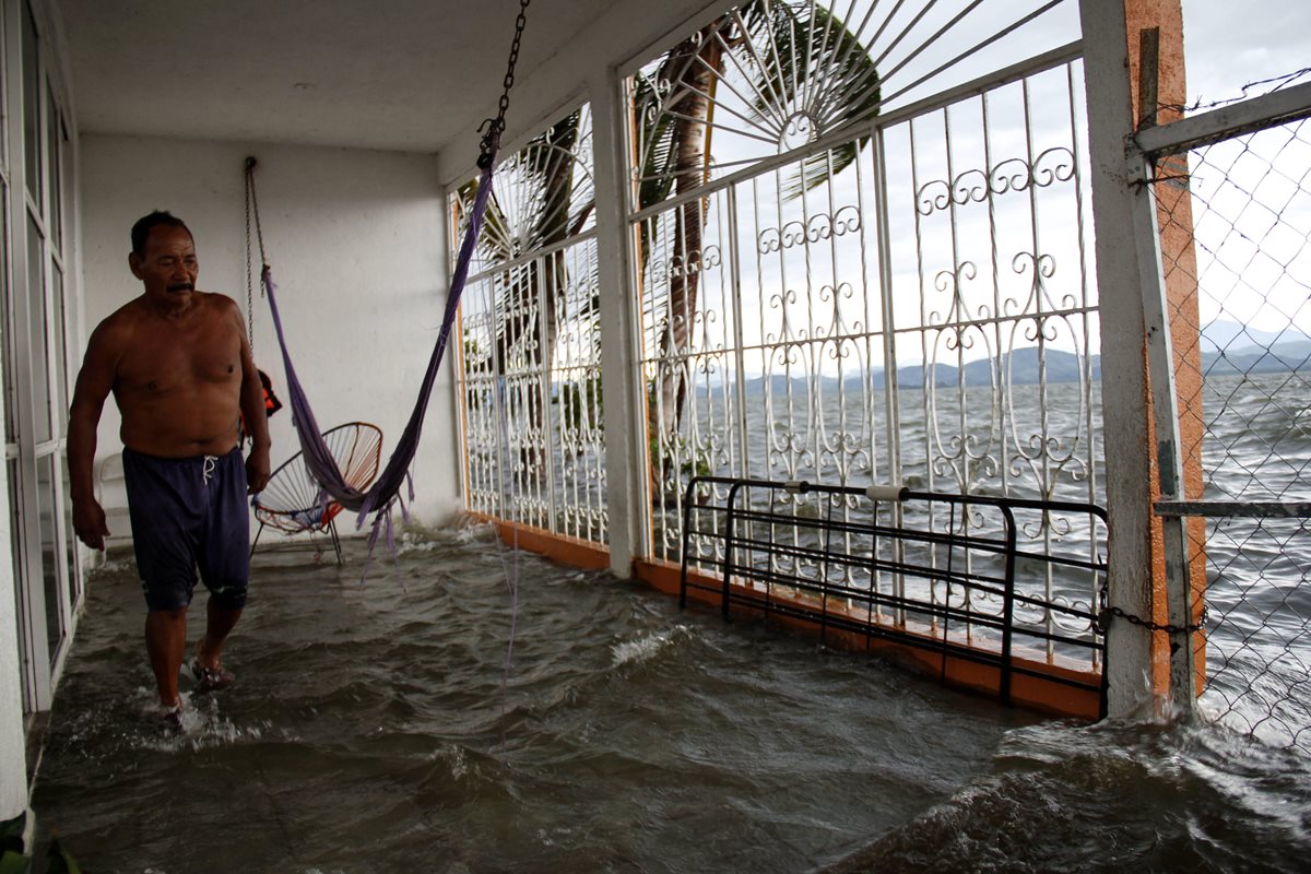 La temporada de tormentas ya ha causado estragos en México. (Foto Prensa Libre: EFE)