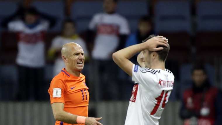 Robben no ha logrado su sueño de ser campeón del mundo con Holanda. (Foto Prensa Libre: AP)