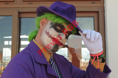 Julio Solares lleva tres años de hacer cosplayer junto a sus cuatro hijos. Foto Prensa Libre: Miguel Ángel Elías.