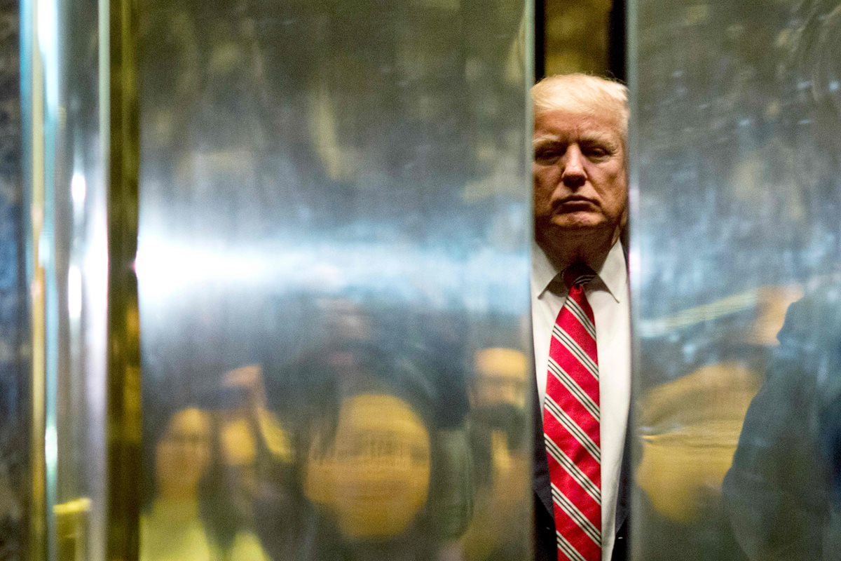 El magnate inmobiliario Donald Trump irrumpió como un huracán en la política, venció a sus adversarios republicanos y ahora está por jurar como presidente de los Estados Unidos de América. (Foto Prensa Libre: AFP)