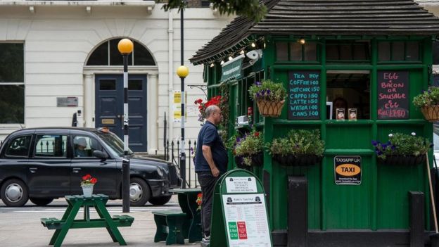 Qué son y para qué sirven las 13 misteriosas casetas verdes que