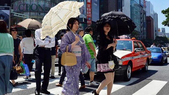 Japón registra temperaturas máximas de 39 grados.(Foto Prensa Libre:AFP).