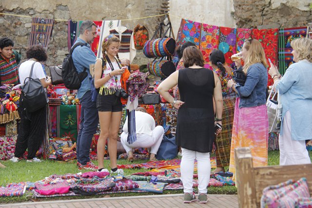 Inguat pide a los prestadores de servicios turísticos que se registren y a los usuarios que verifiquen la existencia del negocio. (Foto Prensa Libre: Erick Fernando Velasquez)