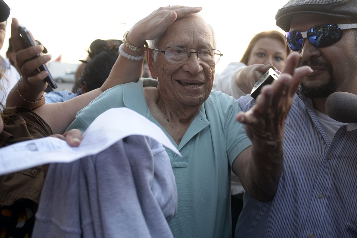 José Guillermo García, exministro de Defensa vinculado a violaciones a los derechos humanos. (Foto Prensa Libre: AFP).