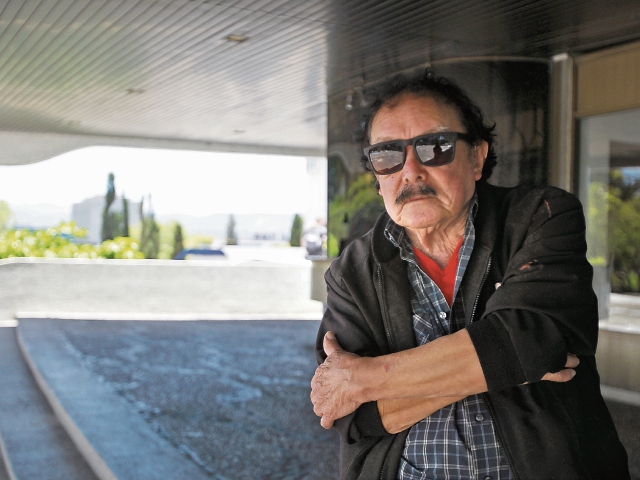 El maestro Joaquín Orellana ofrecerá un concierto en el Teatro Nacional. (Foto Prensa Libre: Ángel Elías)