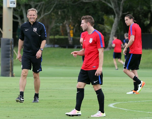 Jurgen Klinsmann, entrenador de Estados Unidos, tendrá como fogueo el partido contra Puerto Rico. (Foto Prensa Libre: AP)