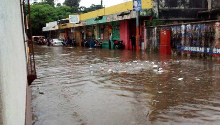 Una de las áreas inundadas en el centro de Mazatenango, Suchitepéquez. (Foto Prensa Libre: @Red01Skull)