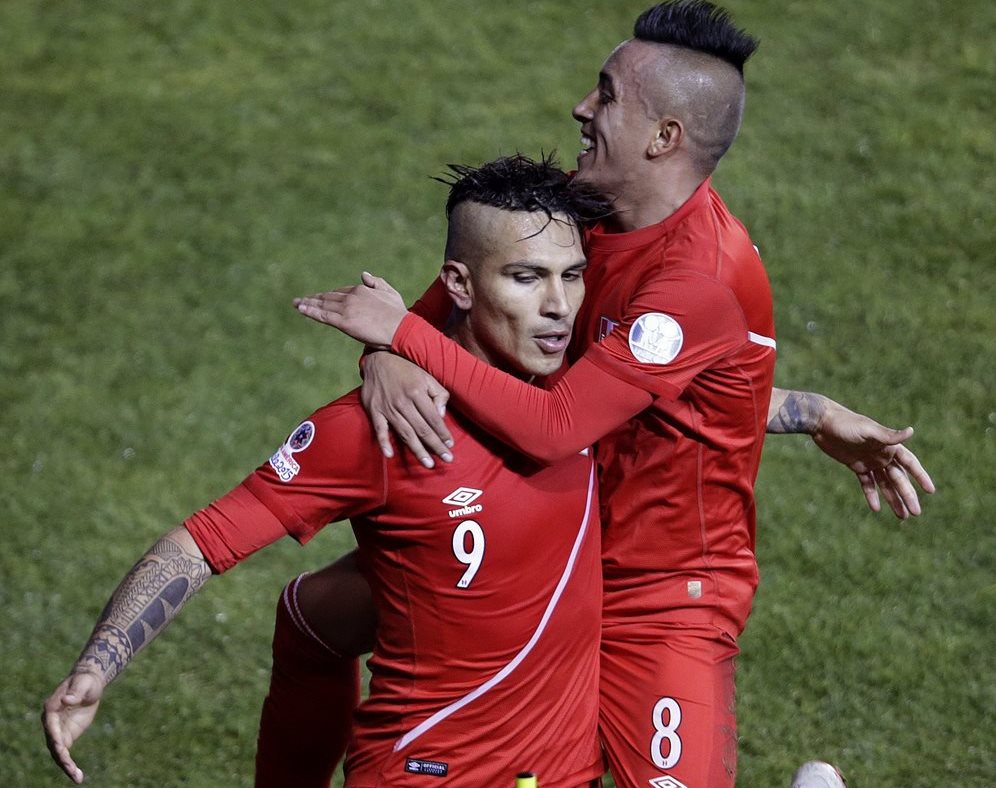 Paolo Guerrero, jugador peruano que dio positivo por dopaje. (Foto Prensa Libre: EFE)