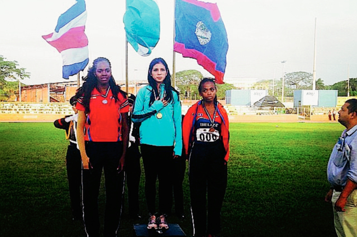 El himno de Guatemala se escuchó en suelo nicaragüense. (Foto Prensa Libre: Cortesía Estefany Cruz).