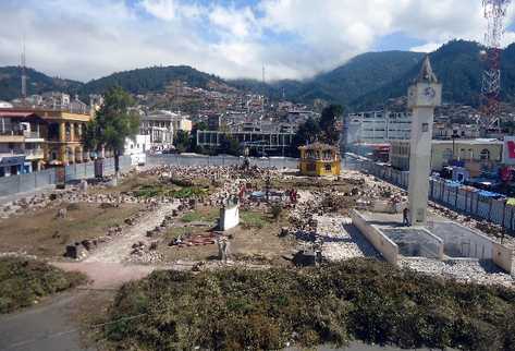 Trabajadores de empresa constructora comenzaron obra en parque.