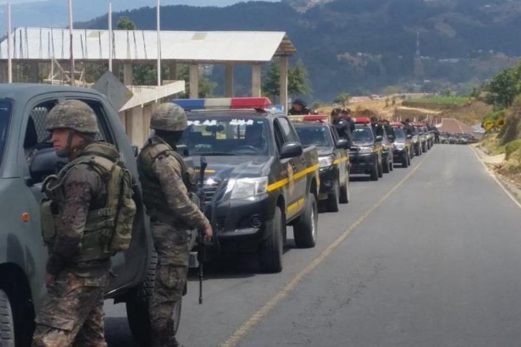 Debido a los enfrentamientos entre vecinos de Tajumulco e Ixchiguán, San Marcos, se decretó el estado de Sitio. (Foto Prensa Libre: Whitmer Barrera)