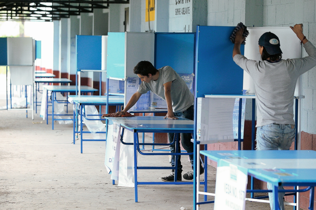 El próximo 6 de septiembre se disputarán 3 mil 959 puestos de elección popular. (Foto Prensa Libre: Hemeroteca PL)