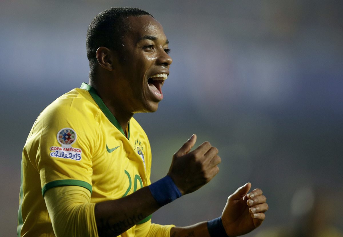 El atacante brasileño Robinho estará dos años con el Atlético Mineiro. (Foto Prensa Libre: AFP)